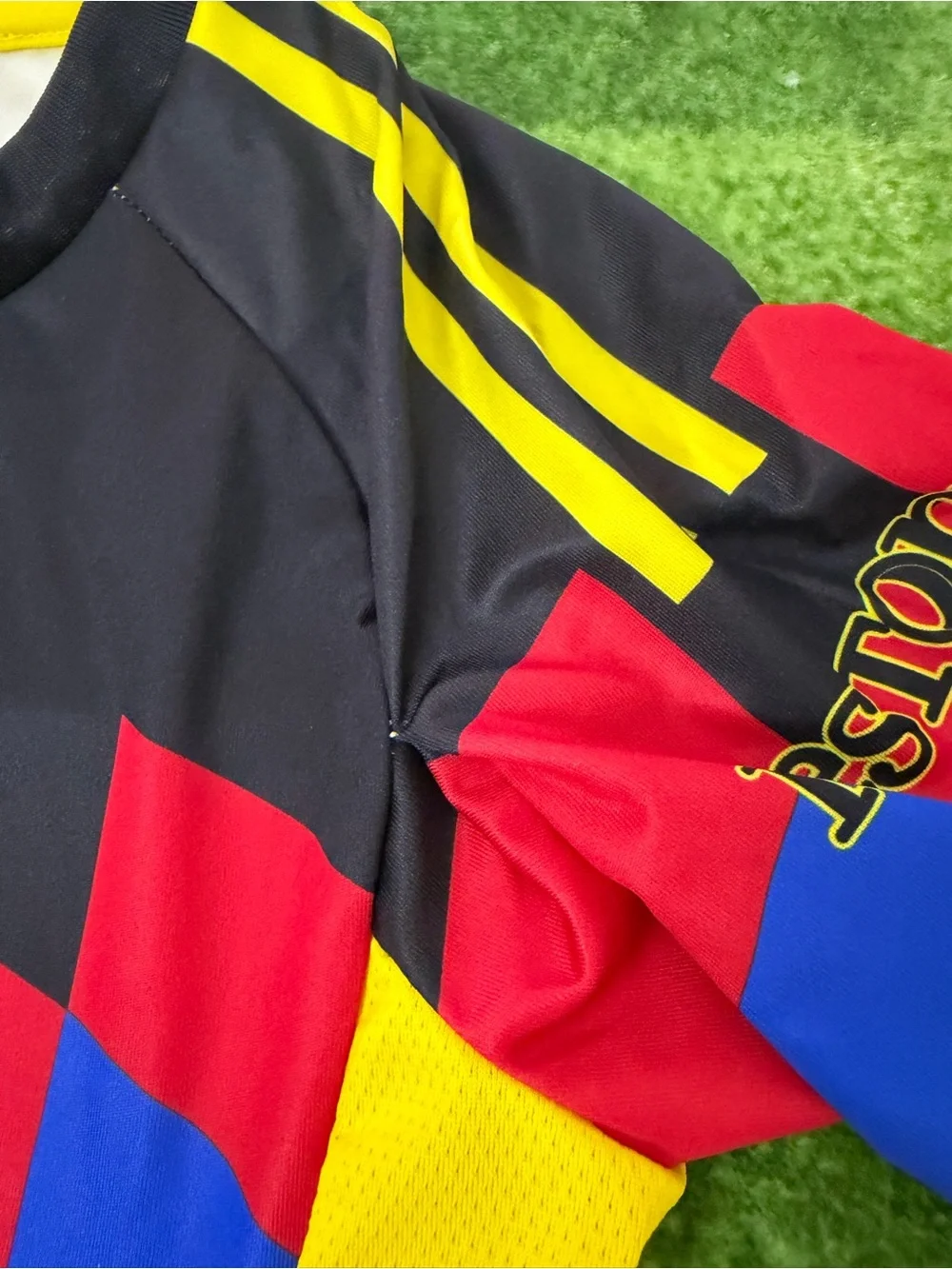 América Kids Soccer Jersey & Shorts Set